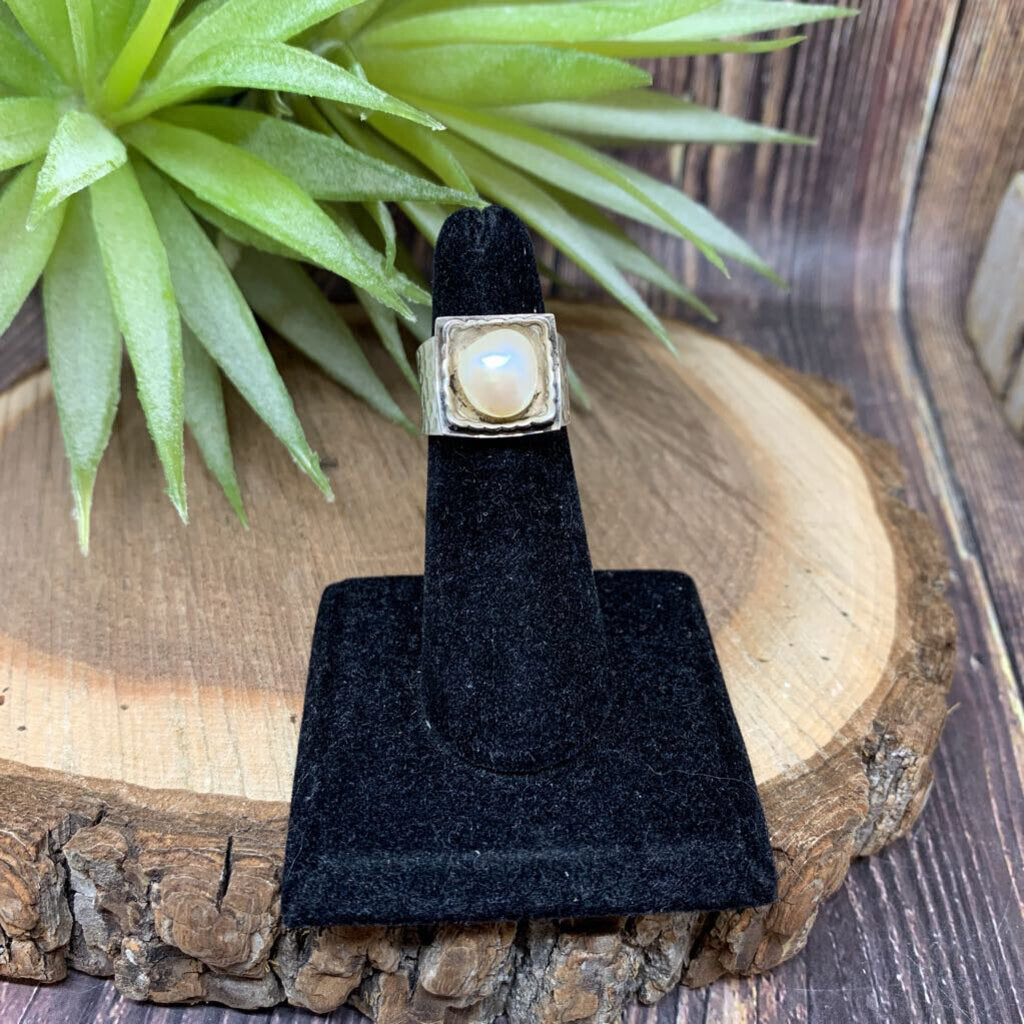 Silpada Sterling Pearl Ring