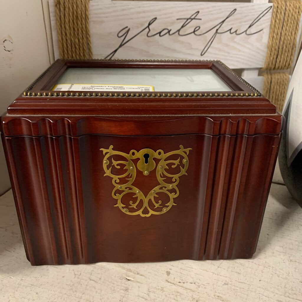 Ornate Photo Box