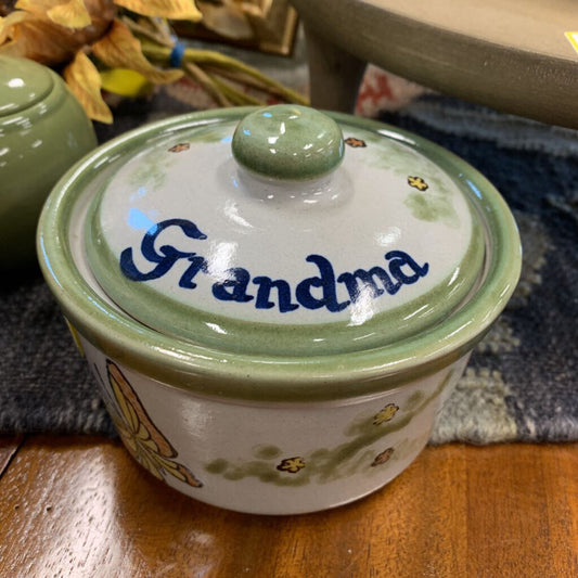 Floral Grandma Motif Baker