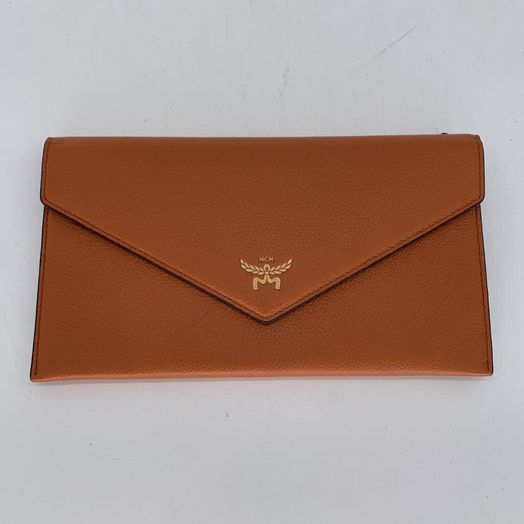 MCM Pebbled Wallet