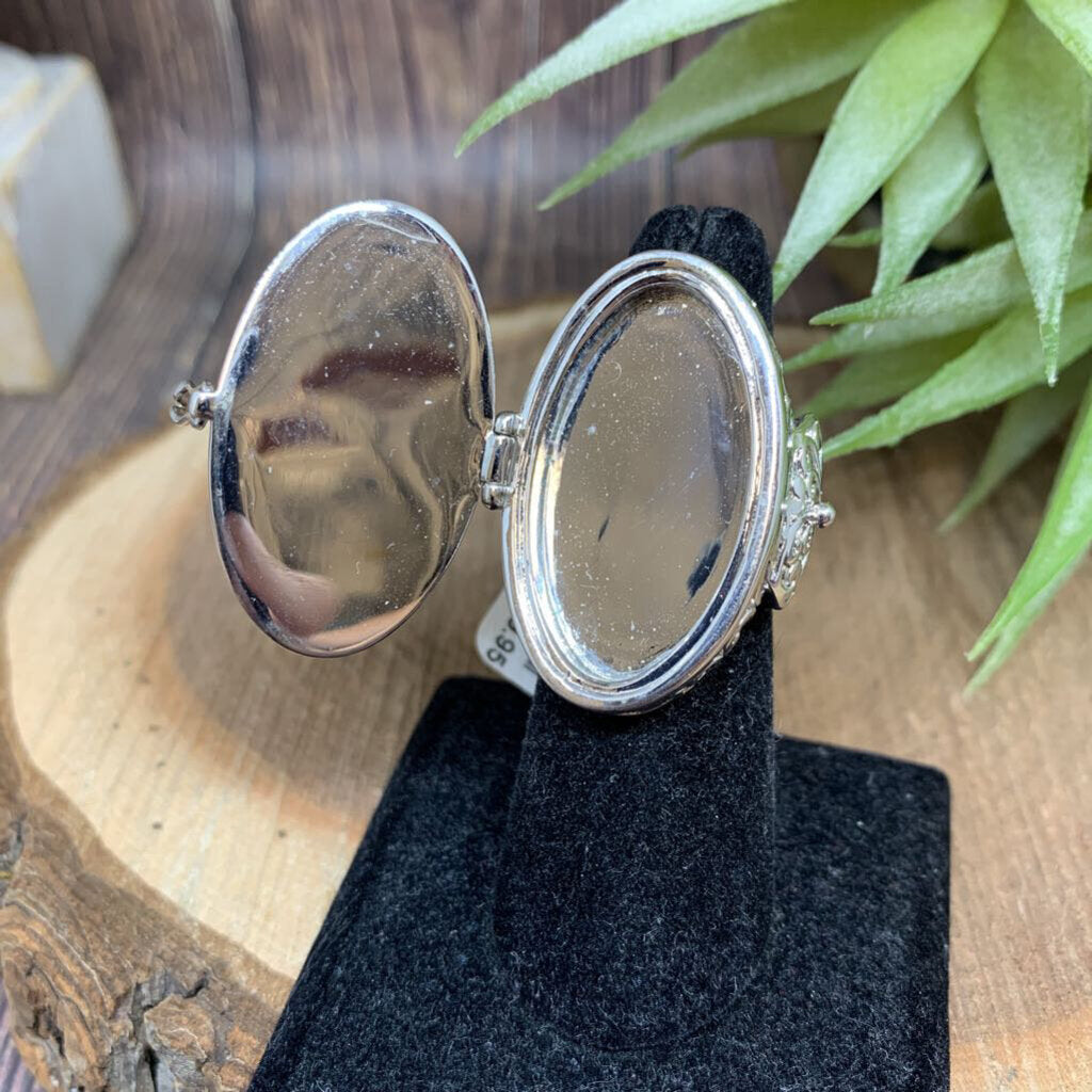 Mother of Pearl Prayer Ring