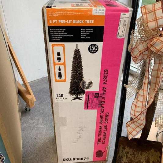 6 Foot Pre-Lit Pine Tree