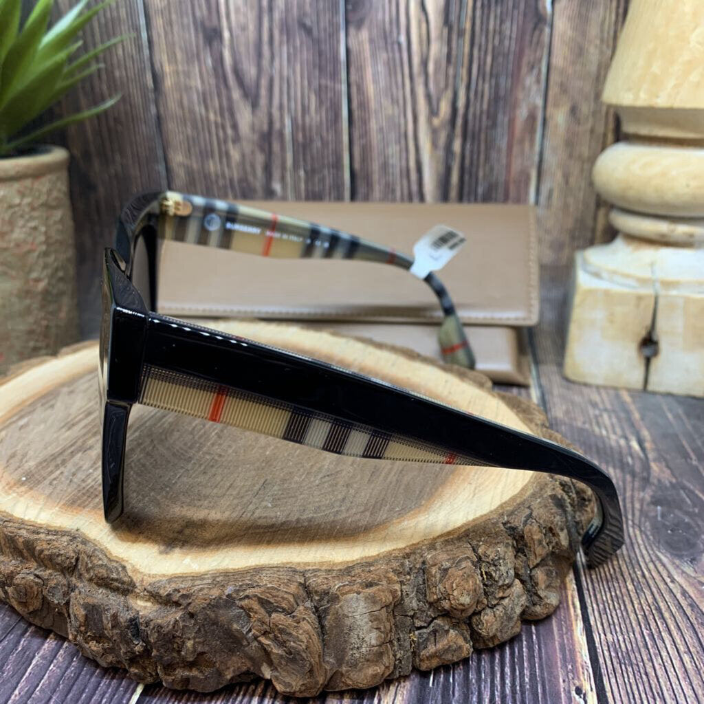 Burberry B4364 Sunglasses