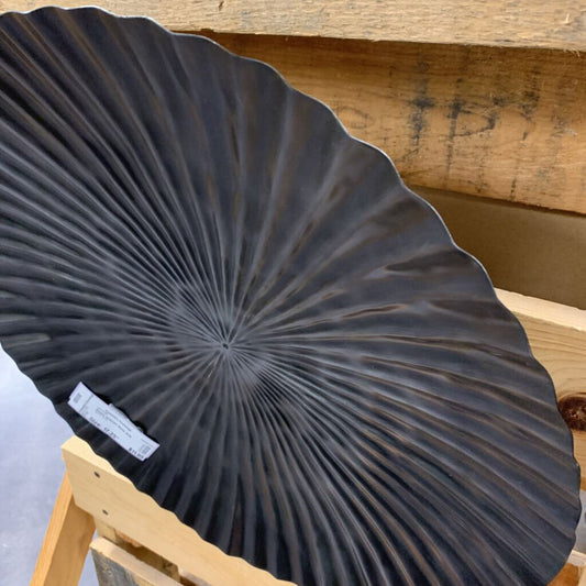 Round Grooved Metal Wall Hanging