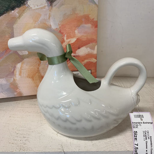 Ceramic Goose w Bow