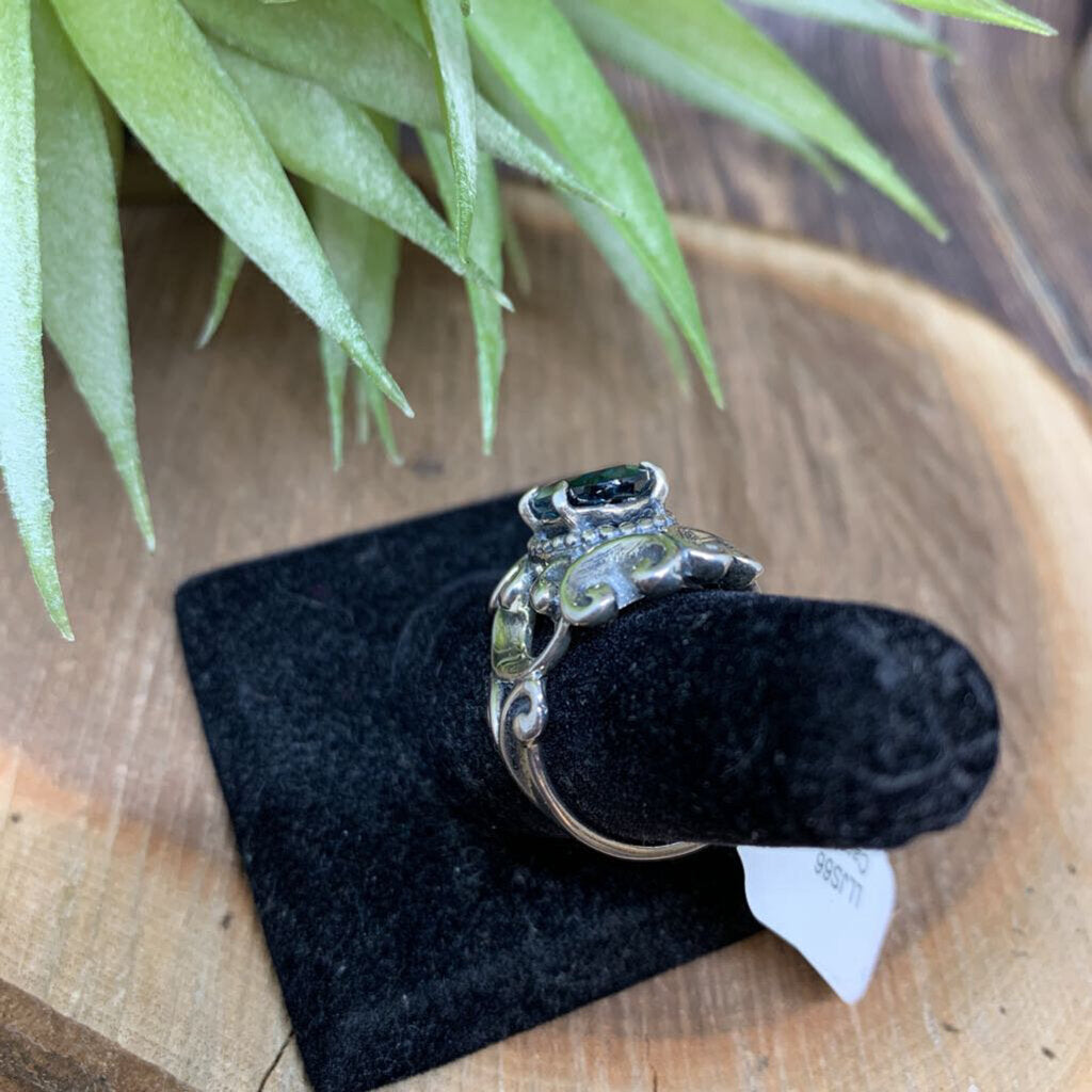 Carolyn Pollack London Blue Topaz Ring