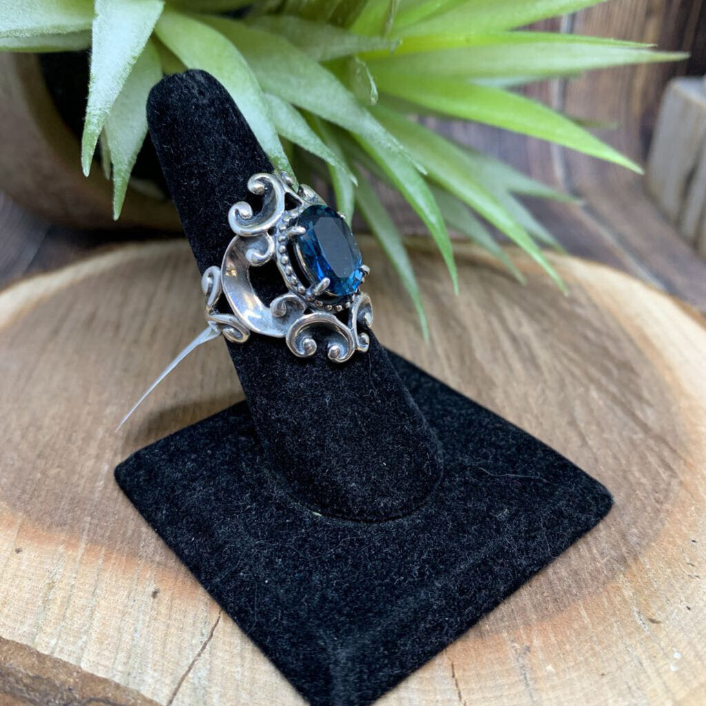 Carolyn Pollack London Blue Topaz Ring