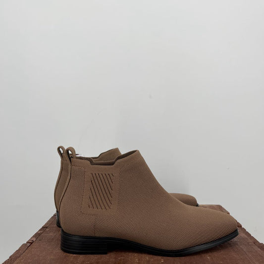 Vivaia Booties