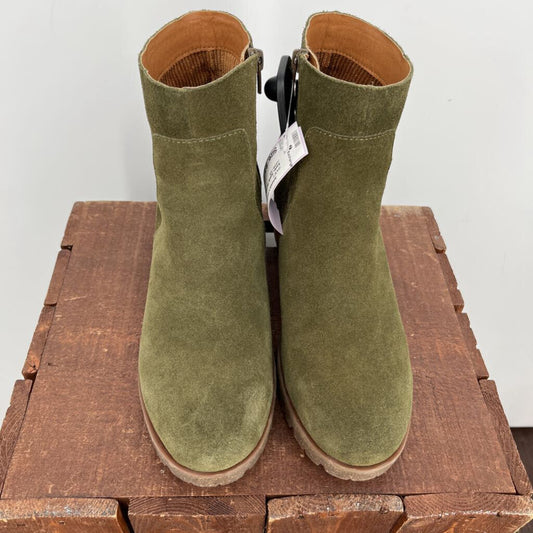 Korks Suede Booties