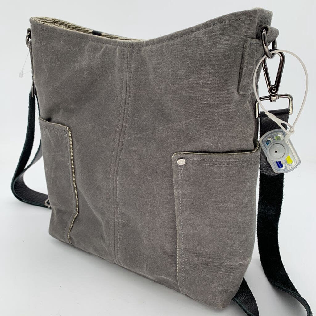 Sparrow Crossbody