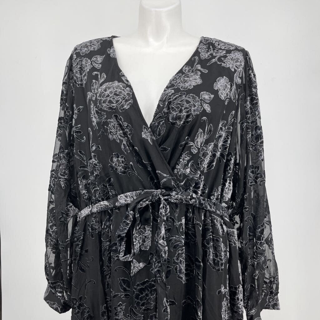 Torrid L/s Floral Dress