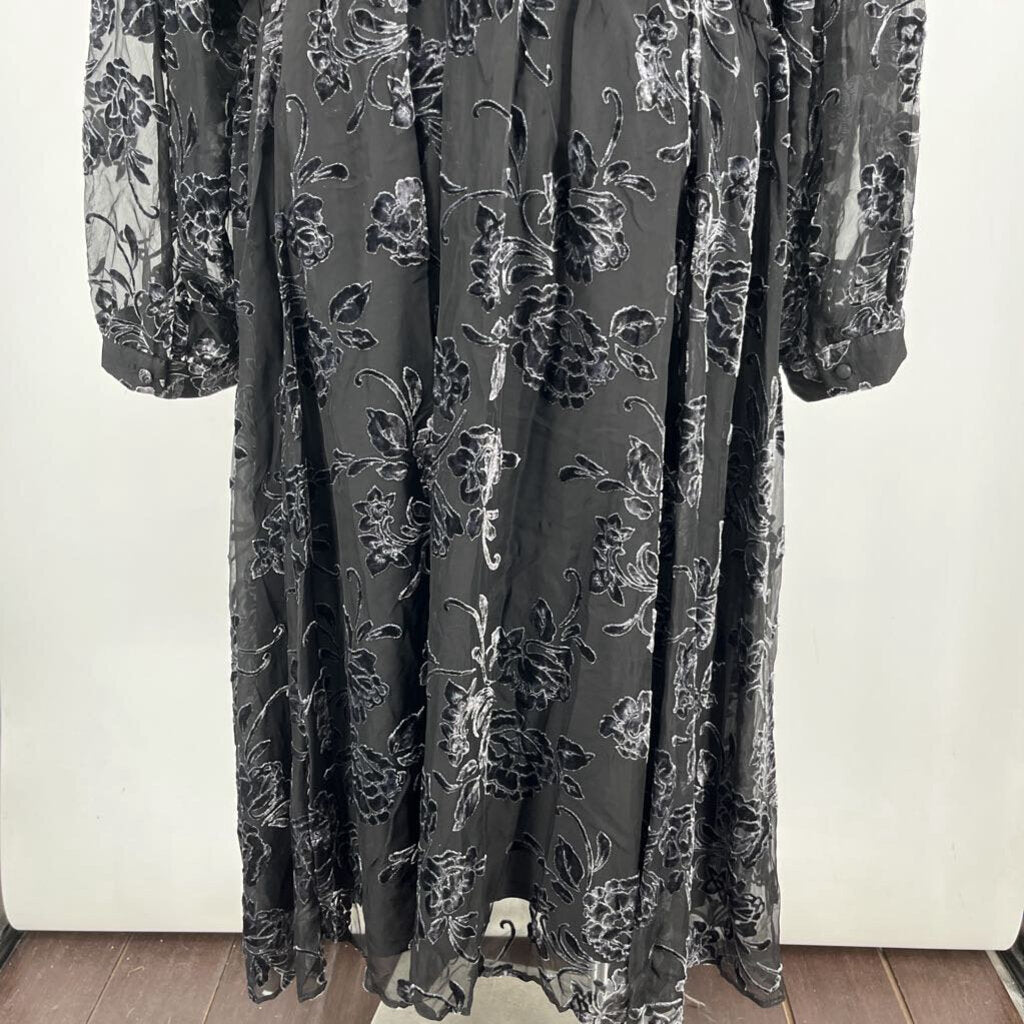 Torrid L/s Floral Dress