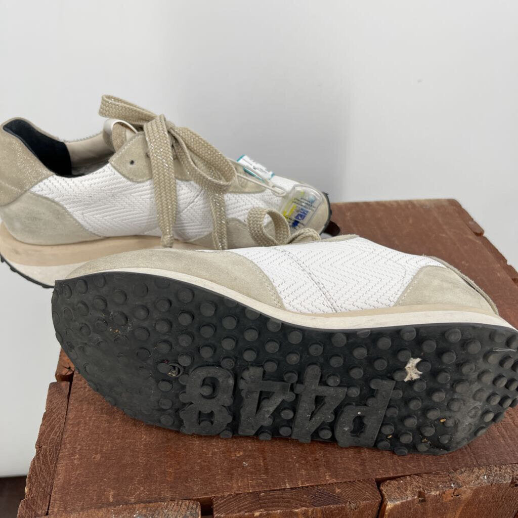 P448 Sneakers