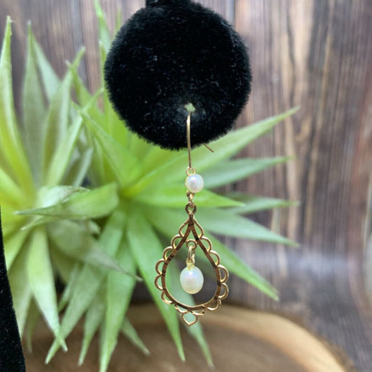 14k YG and Pearl Earrings