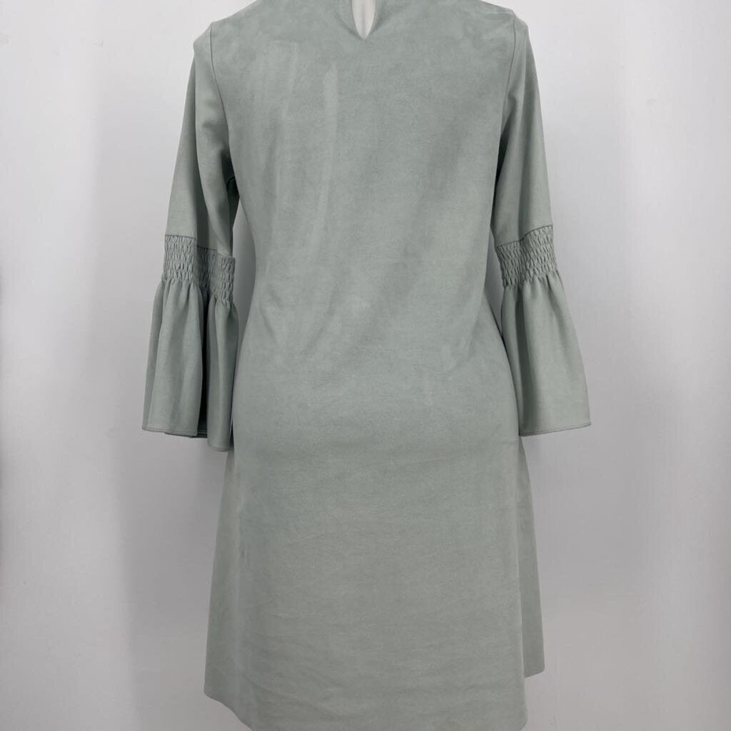 Joh L/Bell Slv Dress