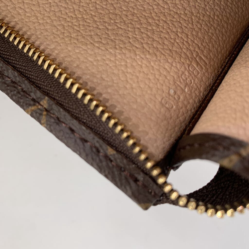 Louis Vuitton Pouch