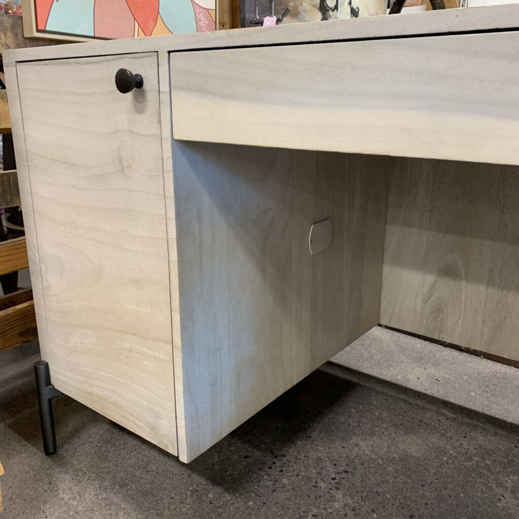 Oblong Desk with Drawer