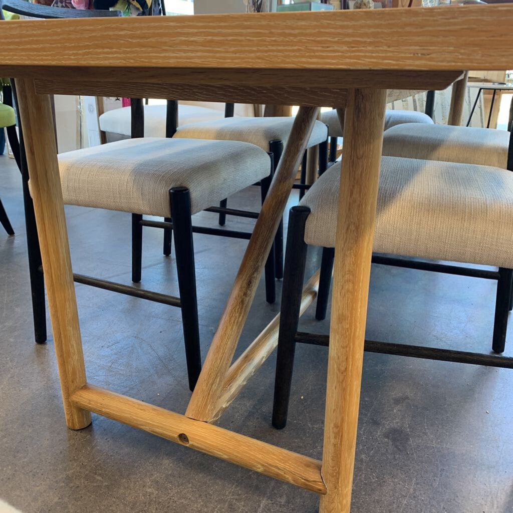 Wood Dining Table & 6 Blk/Wt Chairs