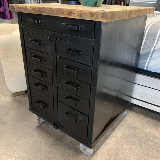 VTG Industrial Rolling Cabinet