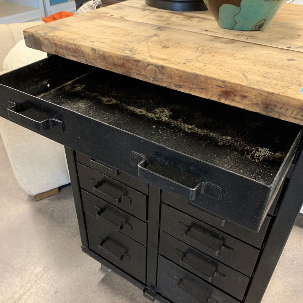 VTG Industrial Rolling Cabinet