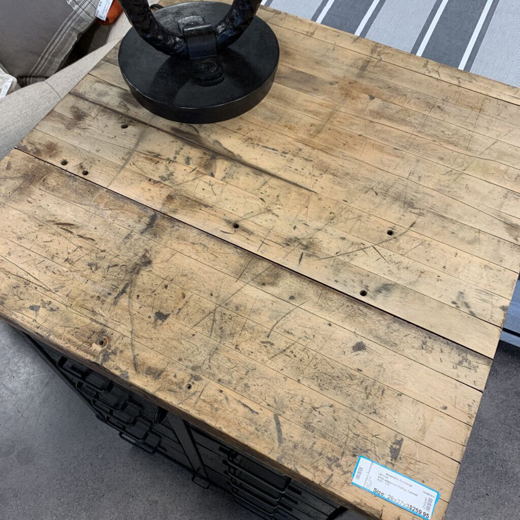 VTG Industrial Rolling Cabinet