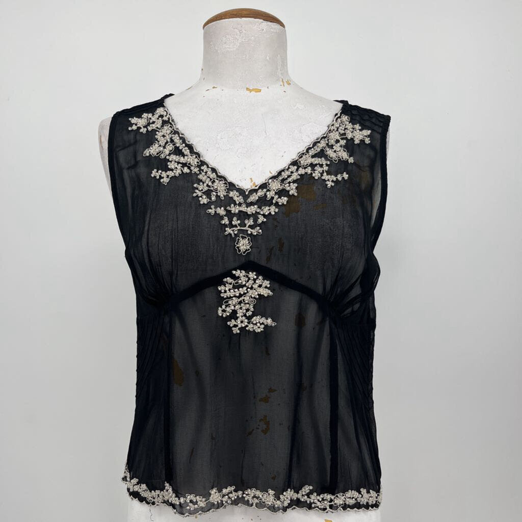 Cabi Sleeveless Shirt