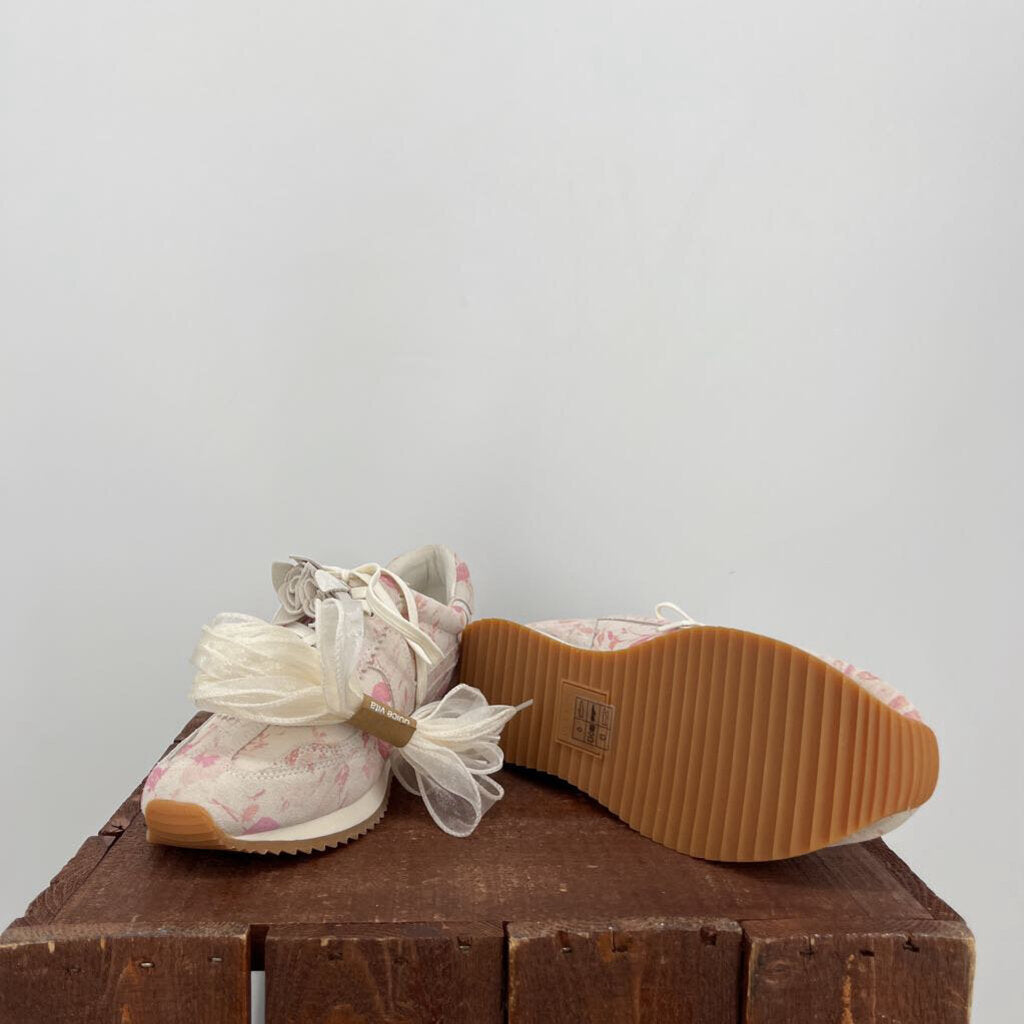 Dolce Vita Sneakers