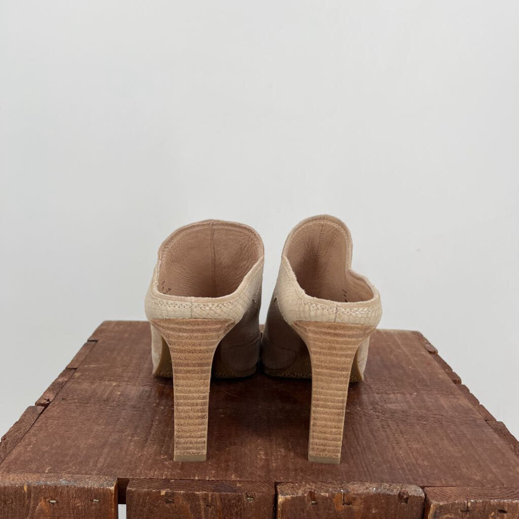 Donald Pliner Heeled Mules