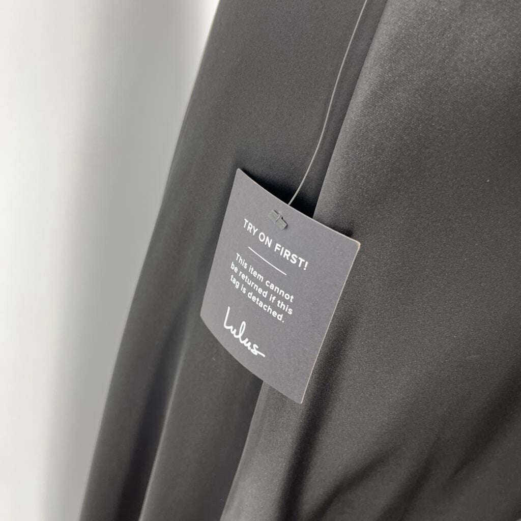 Lulu's Slvls Gown