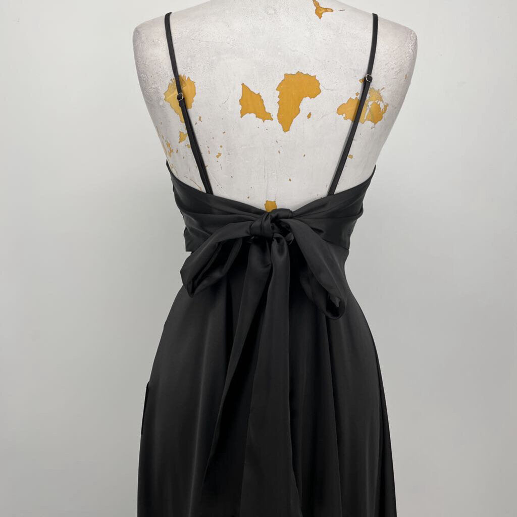 Lulu's Slvls Gown