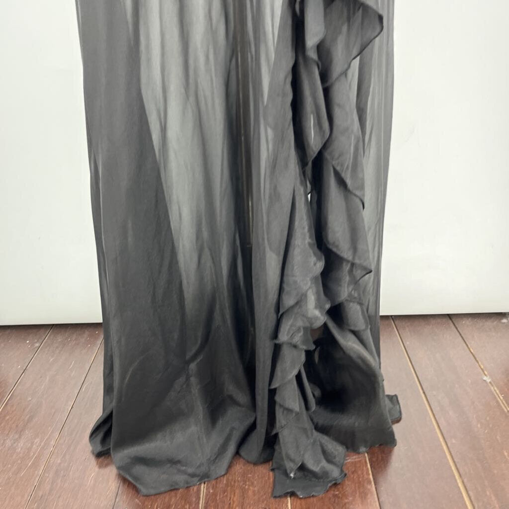 Lulu's Slvls Gown