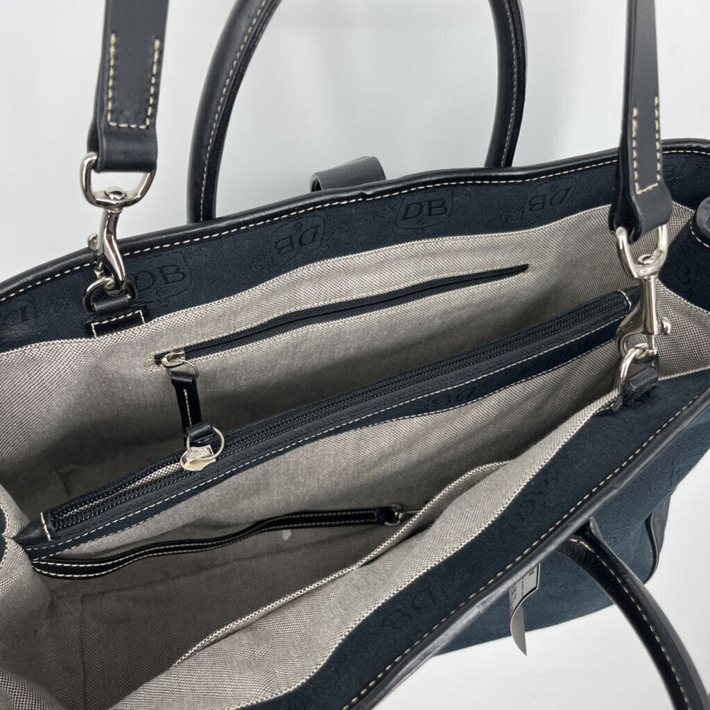 Dooney & Bourke Shoulder Bag