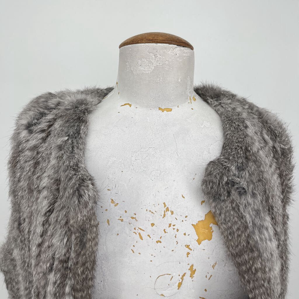 525 America rabbit fur Vest