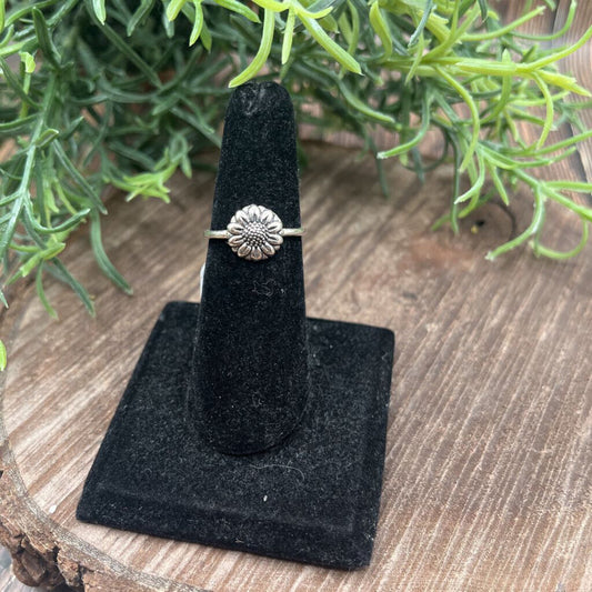 Sterling Daisy Ring
