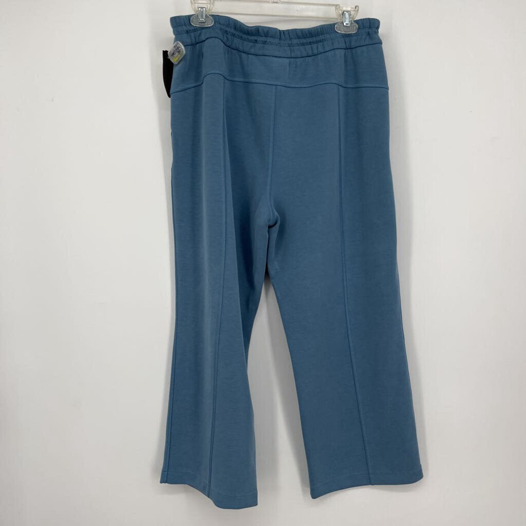 Lululemon crop Pants