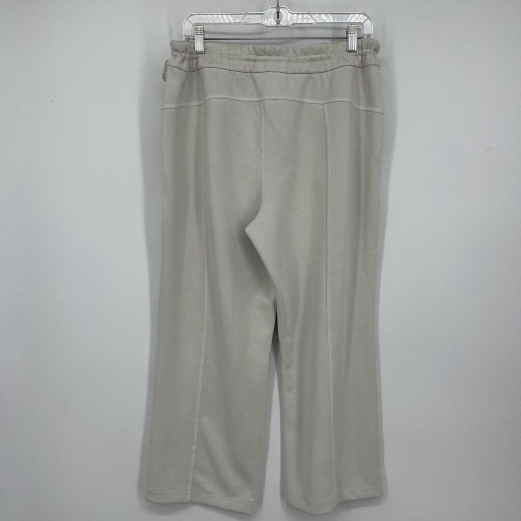 Lululemon crop Pants
