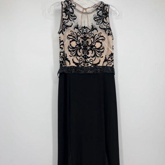 Betsey Adams slvls Gown