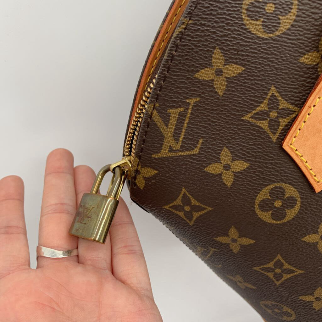 Louis Vuitton Elipse Handbag