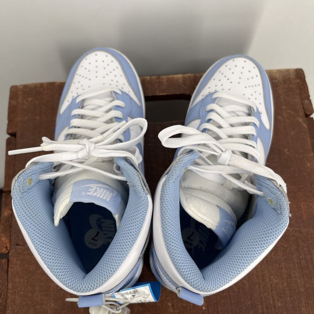 Nike Sneakers Dunk High AS IS