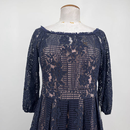 Chelsea 28 3/4 Slv Lace Dres
