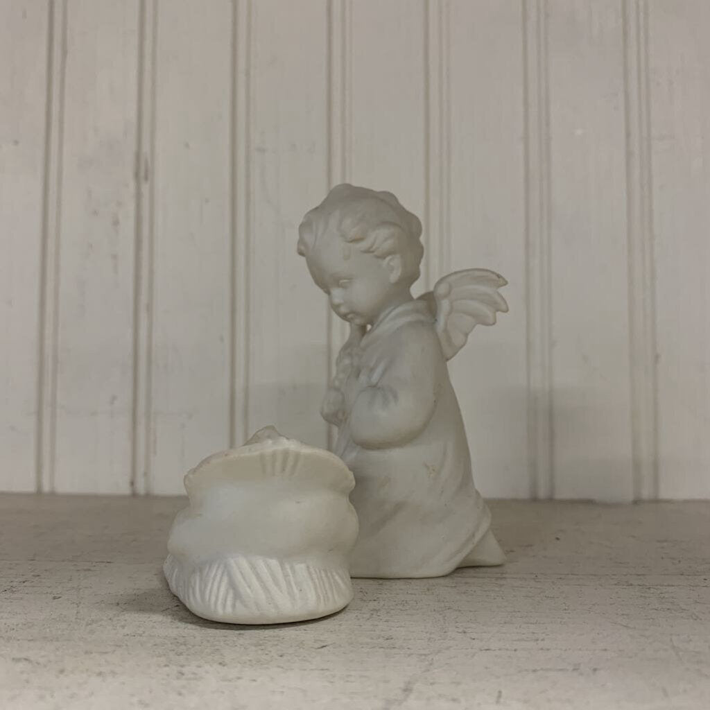 Goebel Angel with Baby