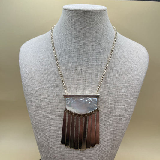 Kendra Scott Fringe Necklace