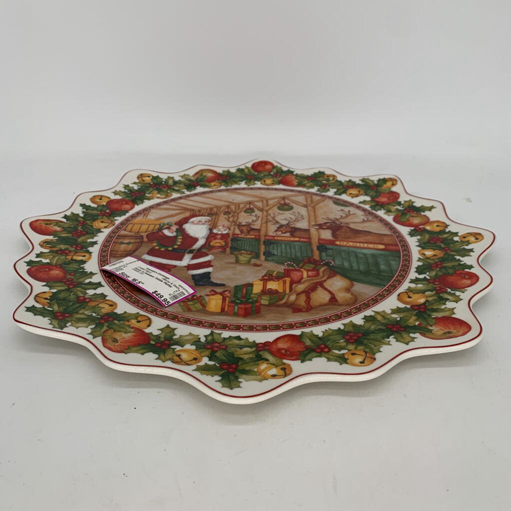Santa in Reindeer Stable Platter