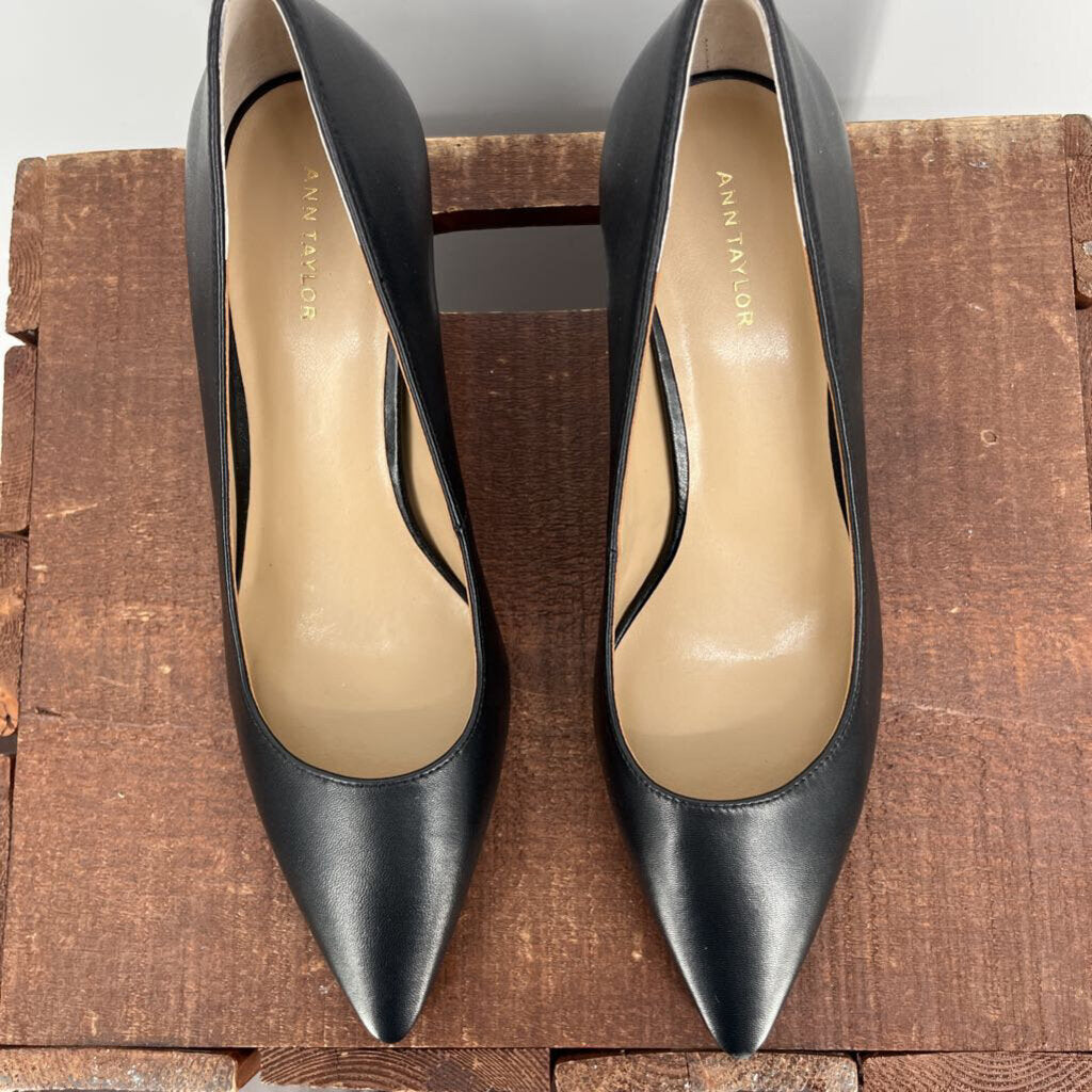 Ann Taylor Leather Pumps