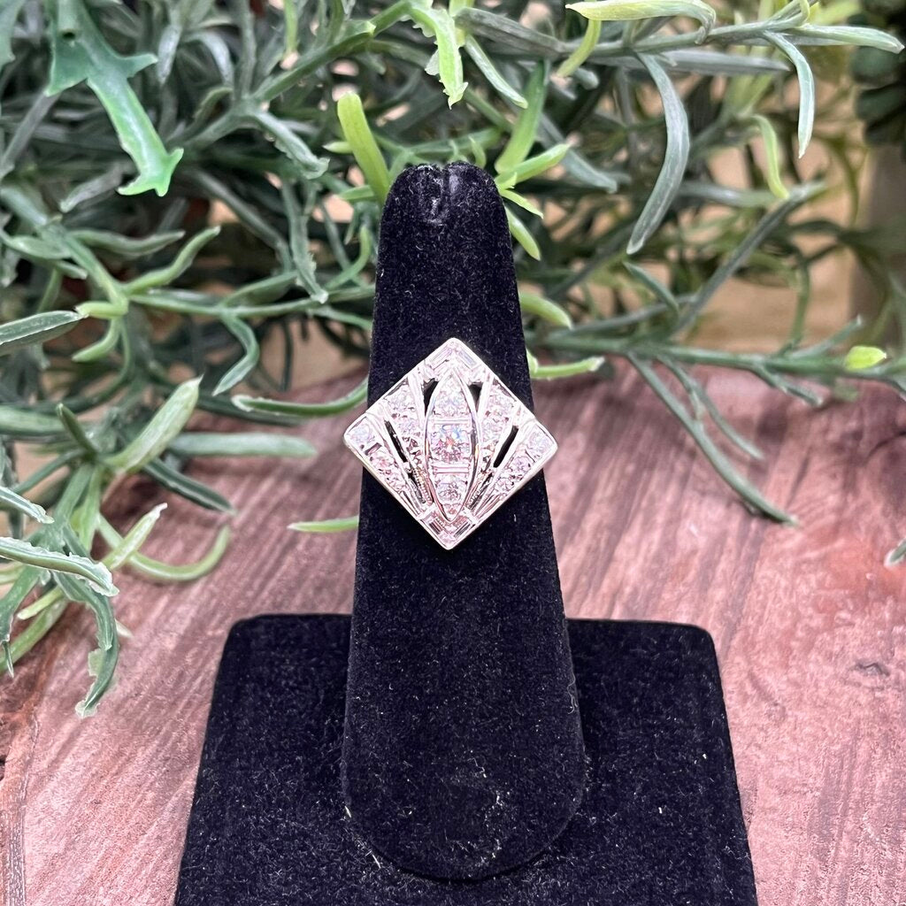 14k Art Deco Diamond Ring