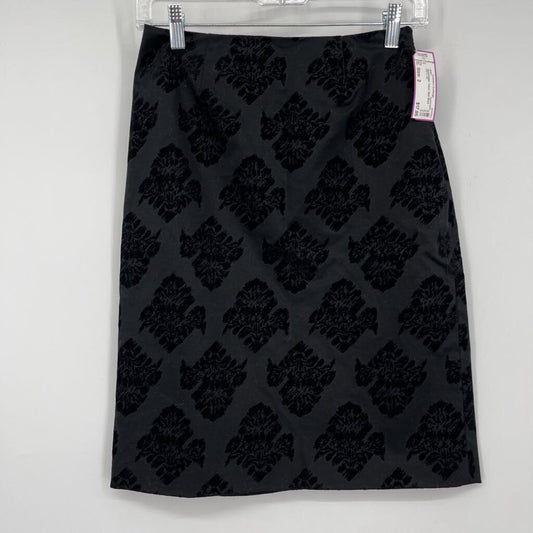 Apostrophe Velvet Skirt