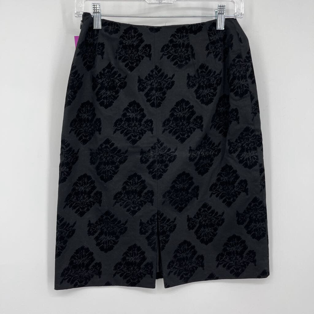 Apostrophe Velvet Skirt