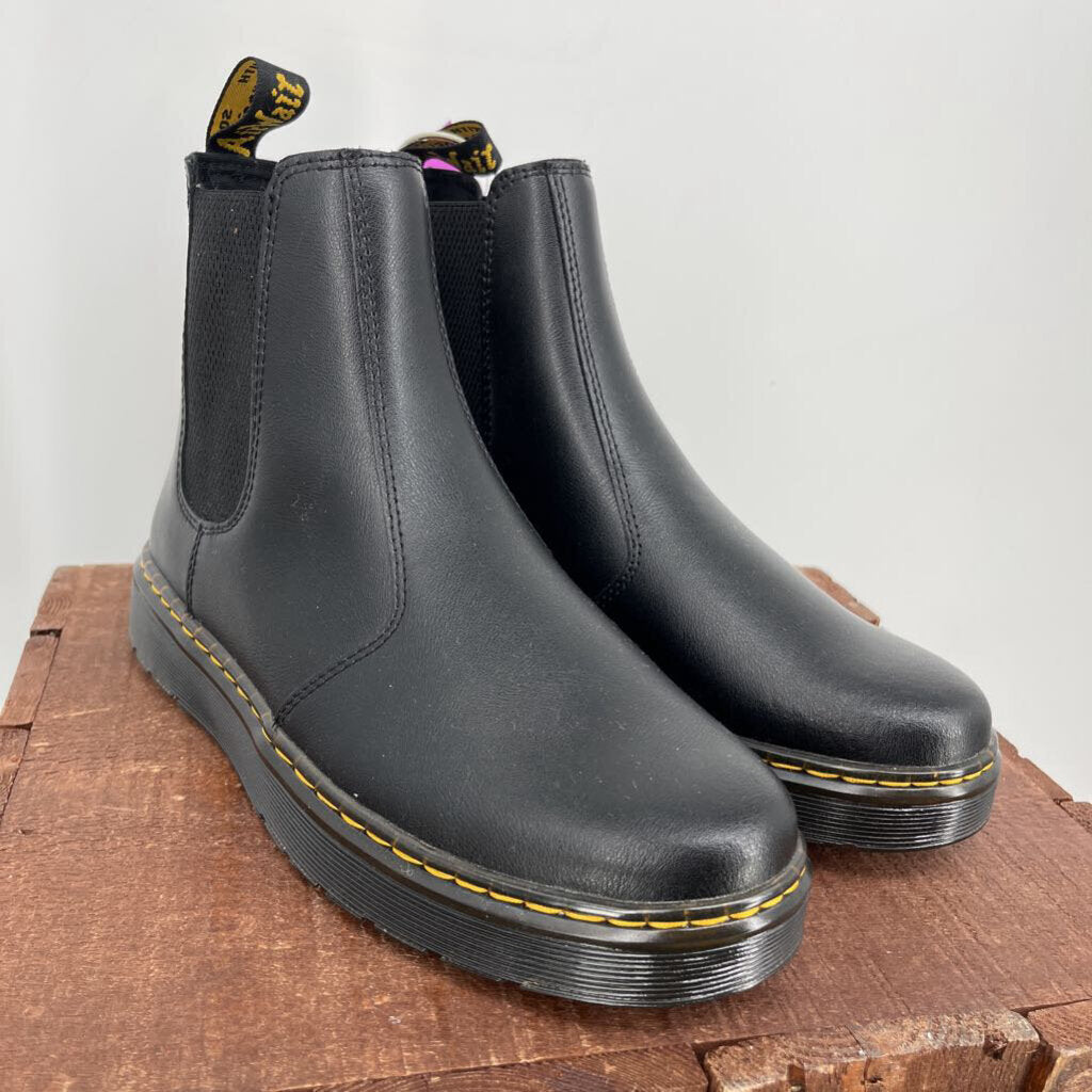 Doc Martens Chelsea Boots