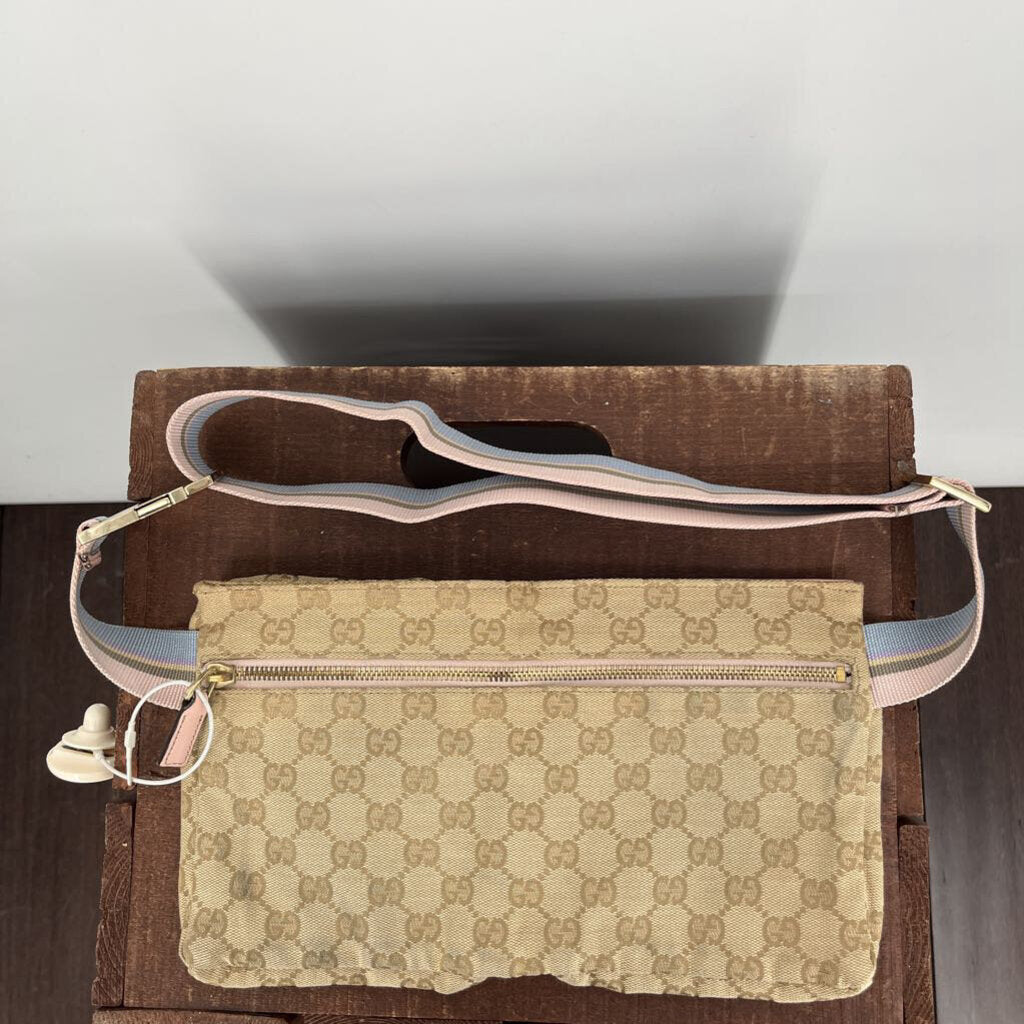 Gucci Belt Bag w Pockets