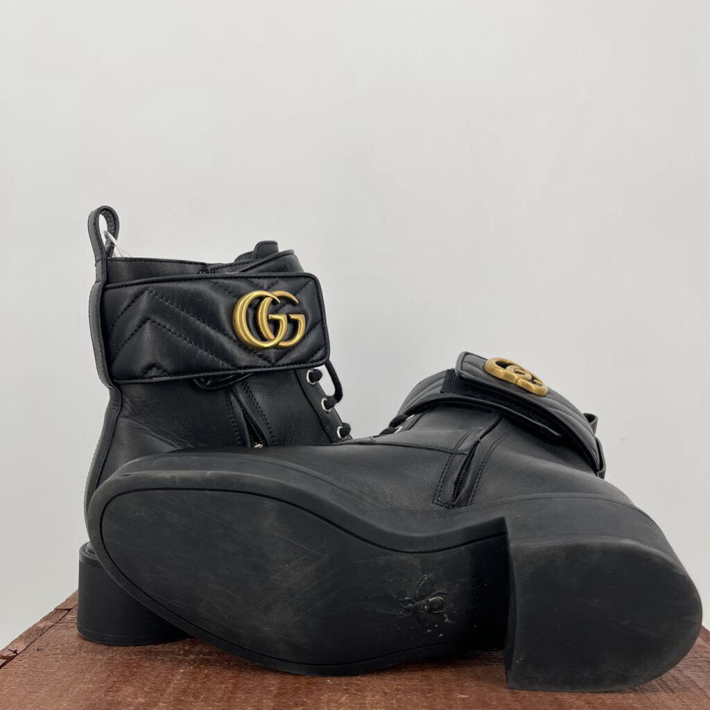 Gucci Logo Lace Up Boots